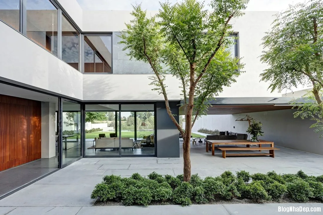 modern courtyard Biệt thự hiện đại thanh lịch từ kiến trúc sư Elias Rizo