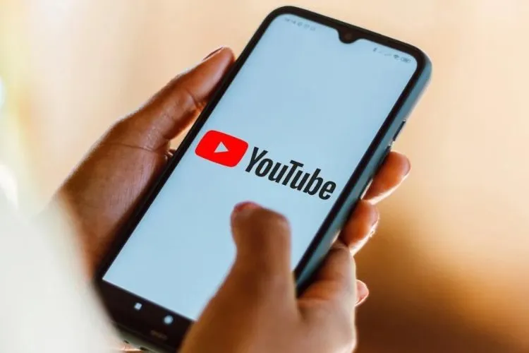 4 cách nghe nhạc trên YouTube khi tắt màn hình Samsung cực đơn giản, bạn đã biết?