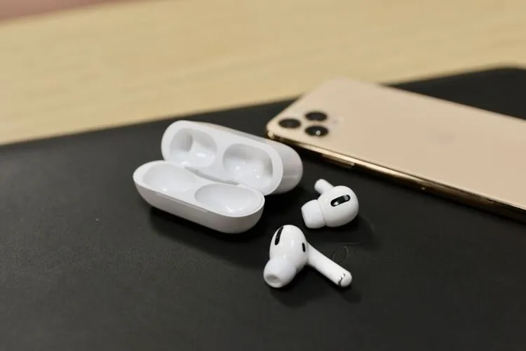 Airpods bị rè: Tìm hiểu dấu hiệu, nguyên nhân và cách khắc phục nhanh chóng, hiệu quả cao