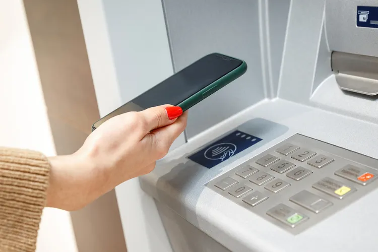 Bạn đã biết cách rút tiền ATM Agribank bằng mã QR tiện lợi, nhanh chóng chưa?