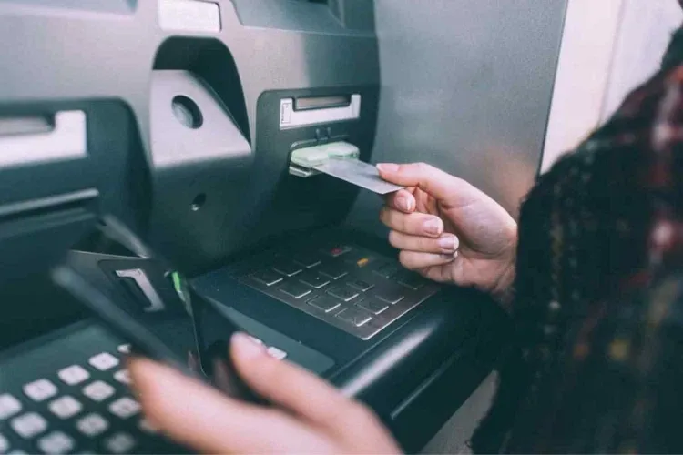 Bạn đã biết cách rút tiền ATM Agribank bằng mã QR tiện lợi, nhanh chóng chưa?