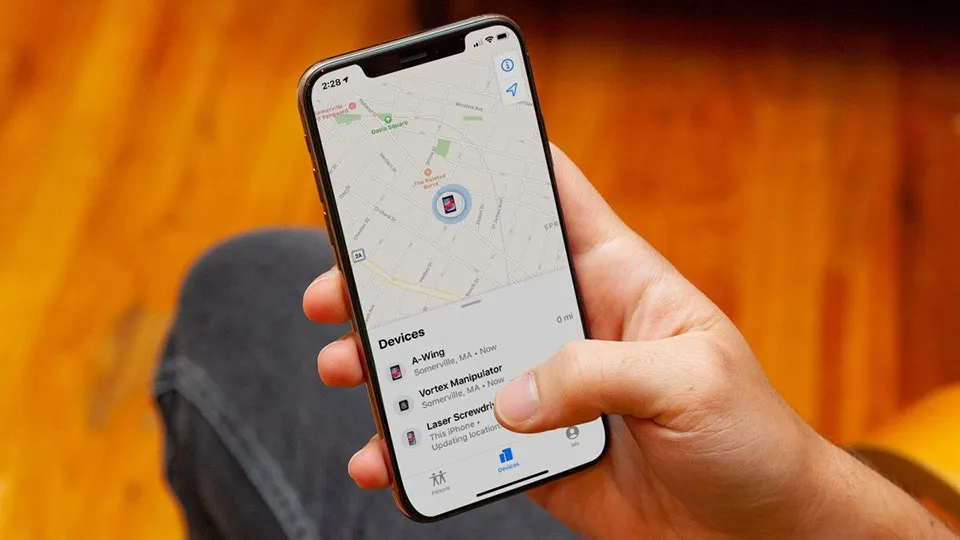 Bạn vẫn có thể tìm điện thoại iPhone bị mất qua Google Maps theo cách này