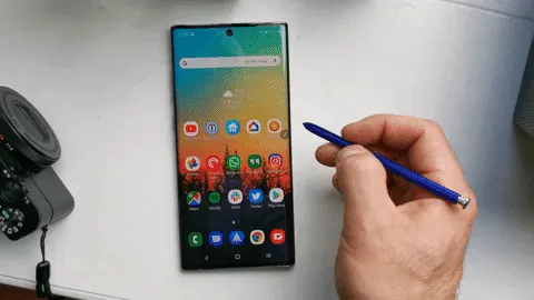 Cách chụp ảnh màn hình trên Galaxy Note 10 bằng S Pen