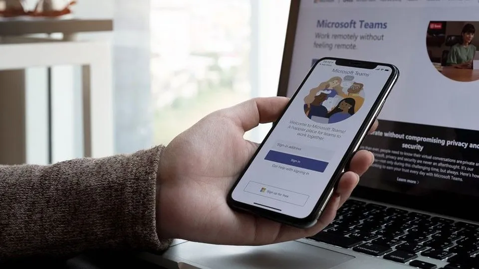 Cách đăng nhập Microsoft Teams trên điện thoại