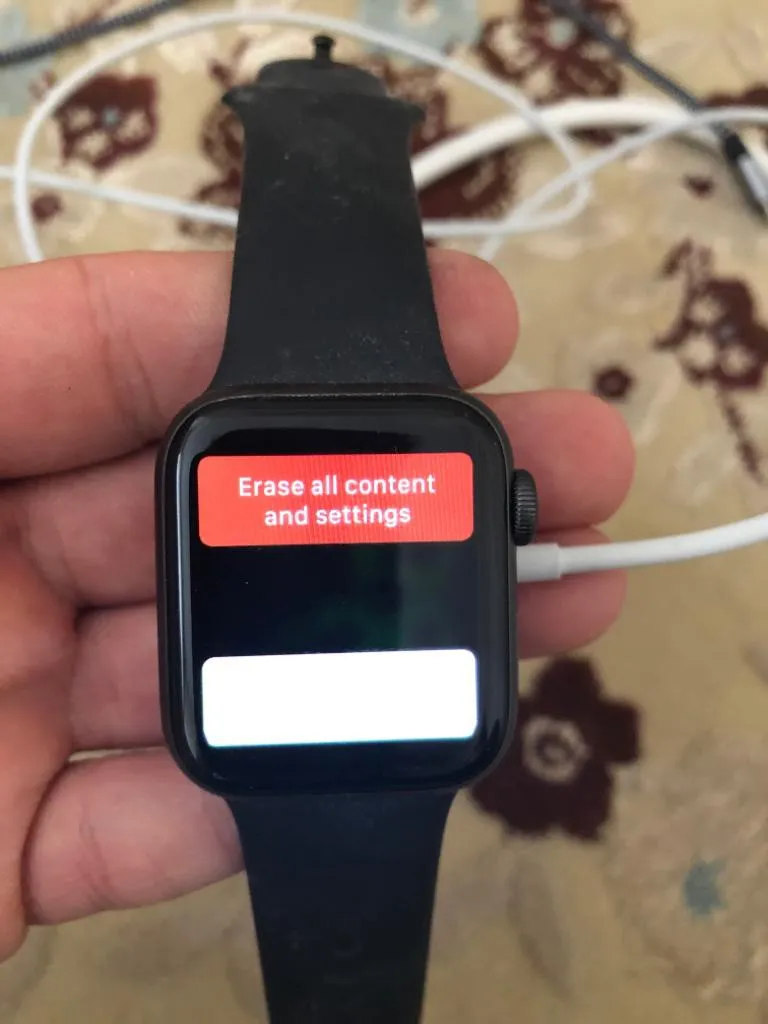 Cách đặt lại Apple Watch nếu quên mật khẩu