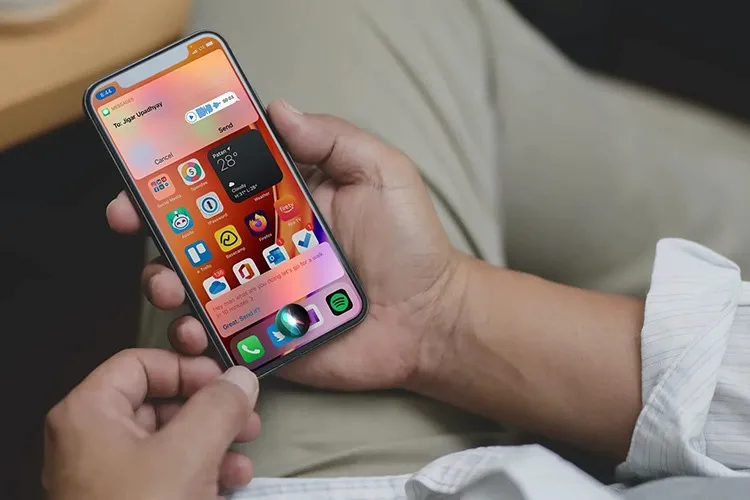 Cách gửi tin nhắn âm thanh rảnh tay trên iPhone chạy iOS 14