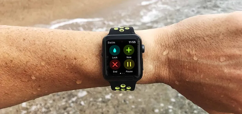 Cách loại bỏ nước khỏi loa trên Apple Watch cực kỳ đơn giản bằng tính năng có sẵn