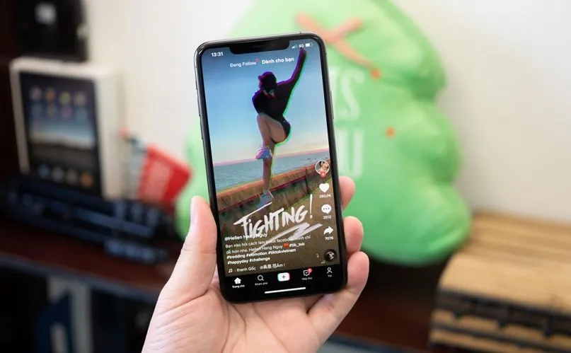 Cách lướt TikTok bằng khẩu lệnh mà không cần dùng tay trên iPhone siêu thú vị