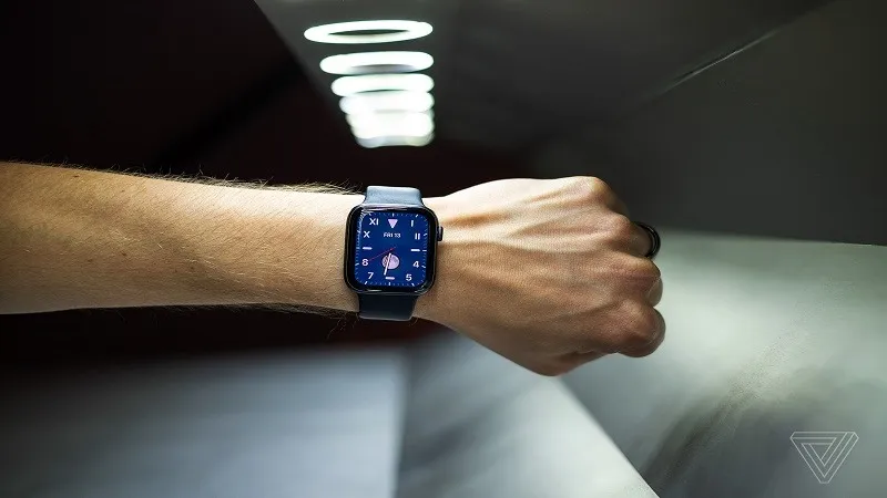 Cách sử dụng Apple Watch khi bơi lội và làm khô sau đó