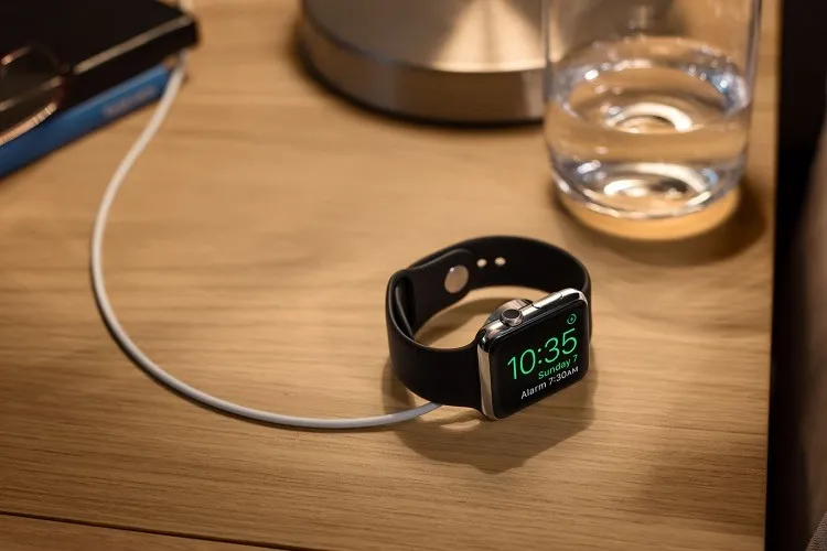 Cách sử dụng chế độ Nightstand trên Apple Watch