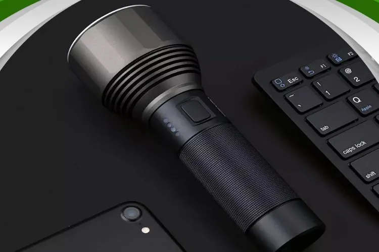 Cách sử dụng đèn pin Xiaomi: Phương pháp sạc pin và một vài lưu ý cần thiết