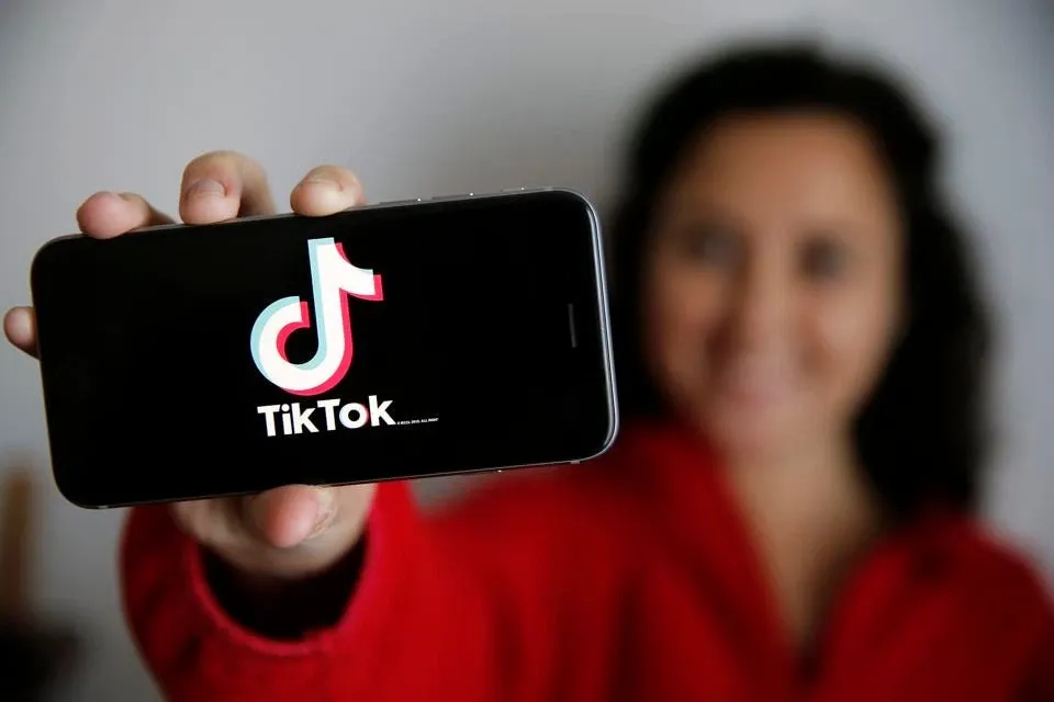 Cách tải video Tiktok không logo mới nhất 2024 trên điện thoại và máy tính