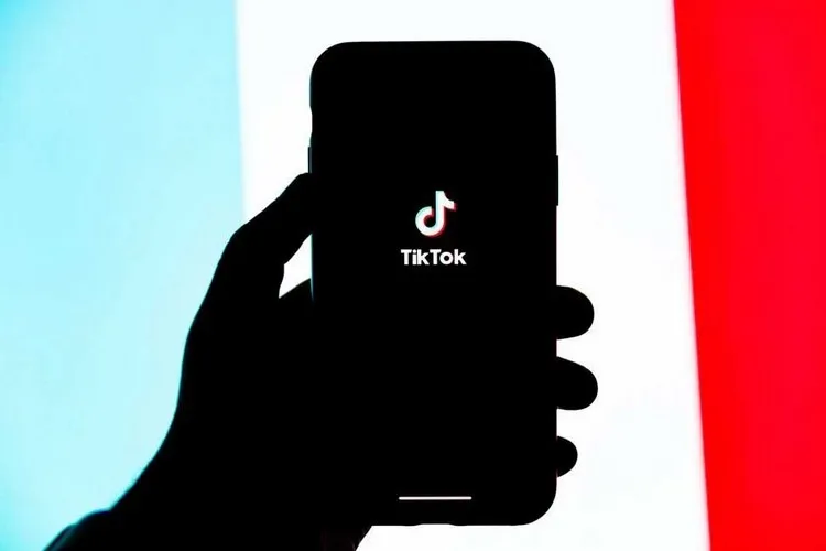 Cách tìm nhạc trên TikTok và tải về điện thoại, máy tính