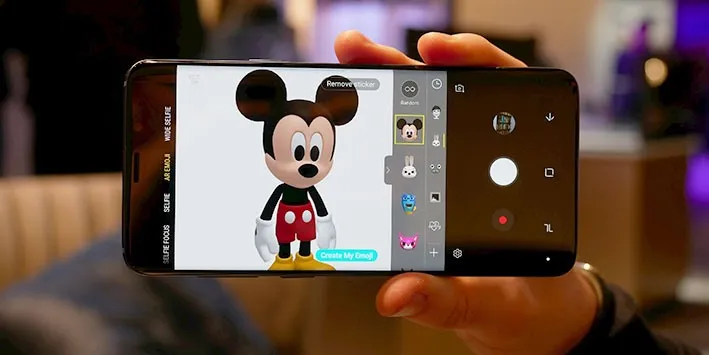 Cài đặt Mickey Mouse và Minnie Mouse AR Emoji trên Galaxy S9