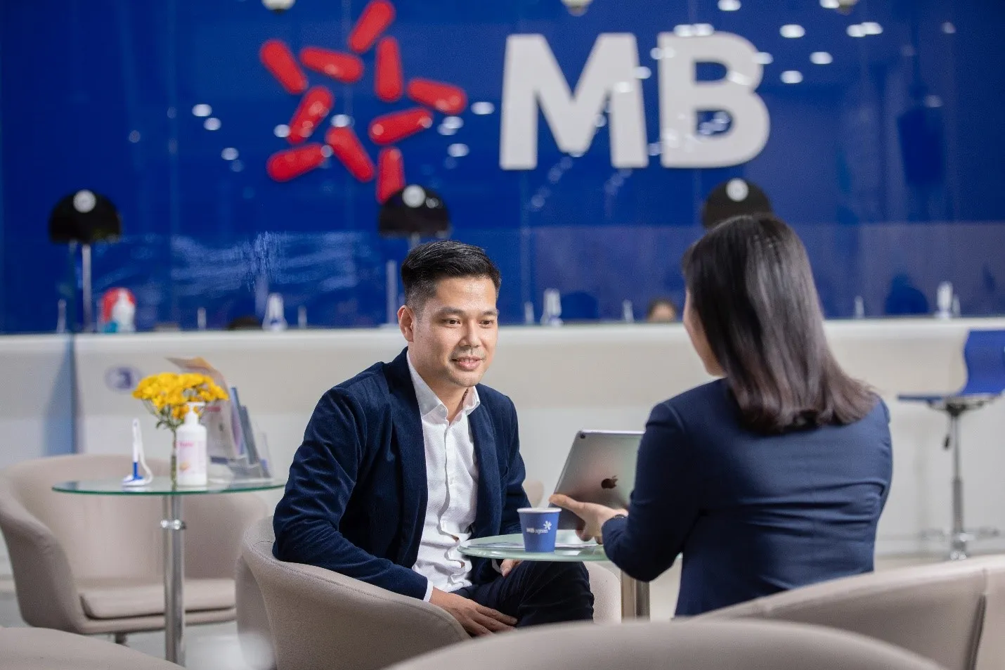 Hướng dẫn 2 cách làm thẻ MB Bank đơn giản, nhanh chóng nhất với nhiều tiện ích