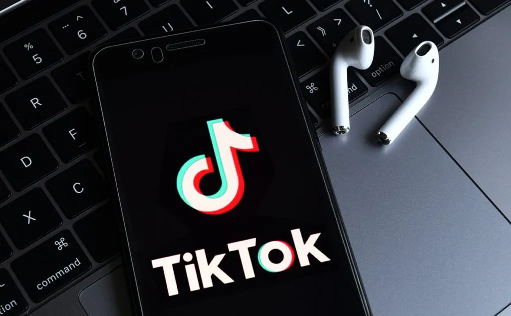 Hướng dẫn cách ẩn video trên TikTok nhanh và đơn giản giúp bạn dễ dàng hiệu chỉnh trạng thái video