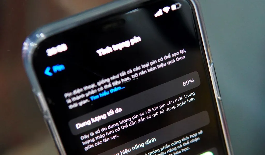 Hướng dẫn kiểm tra pin iPhone bị chai và những lưu ý sử dụng điện thoại bền lâu