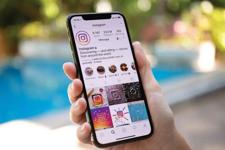 Làm sao để vô hiệu hóa, khóa tạm thời Instagram trên điện thoại?