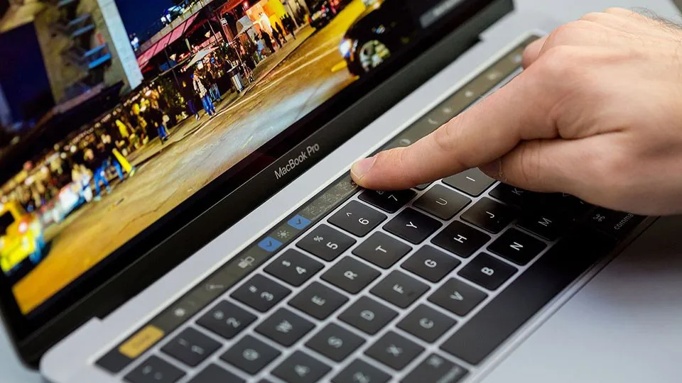 Làm thế nào để copy và paste trên Macbook?