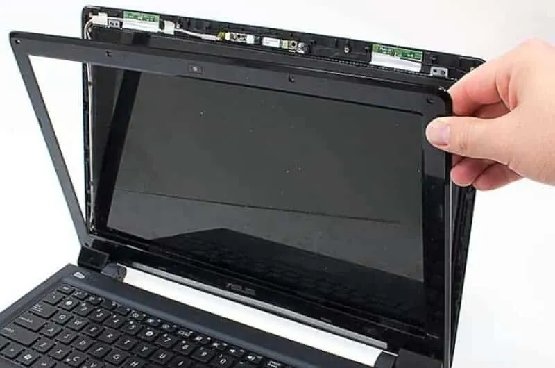 Laptop bị tắt màn hình nhưng máy vẫn chạy: Nguyên nhân và cách khắc phục hiệu quả