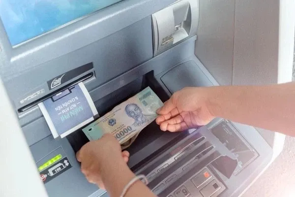 Mách bạn 5 cách nạp tiền vào thẻ ATM chi tiết, dễ hiểu