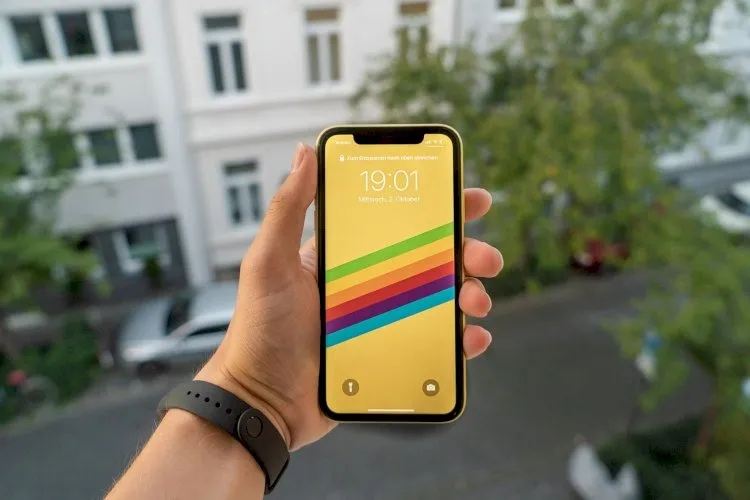 Mách bạn các cách làm mới iPhone để đón Tết