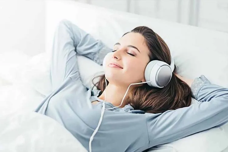 Mách bạn cách sao chép lời bài hát trên Zing Mp3, Nhaccuatui cực đơn giản