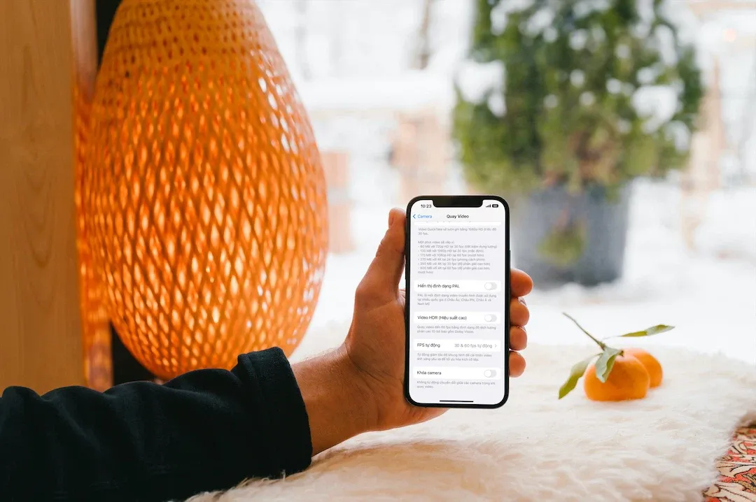 Mách bạn cài đặt iPhone giúp quay video rõ nét hơn trong môi trường thiếu sáng