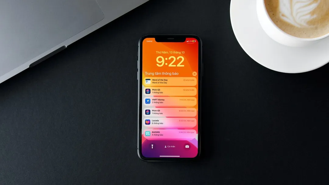 Mách bạn mẹo để không bỏ lỡ các thông báo quan trọng trên màn hình khóa iOS 16