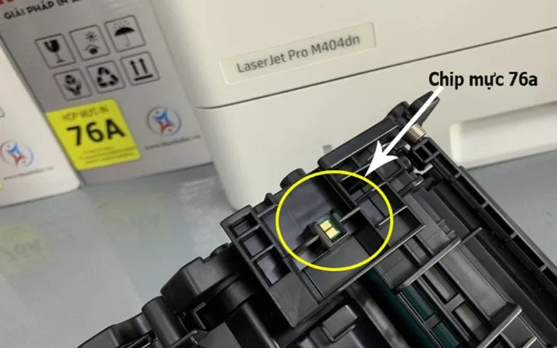 Máy in báo lỗi Install black cartridge khắc phục thế nào?