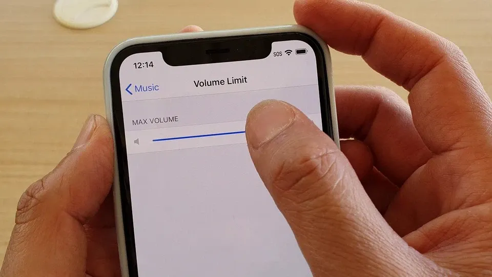 Mẹo chỉnh âm lượng cuộc gọi iPhone tốt hơn