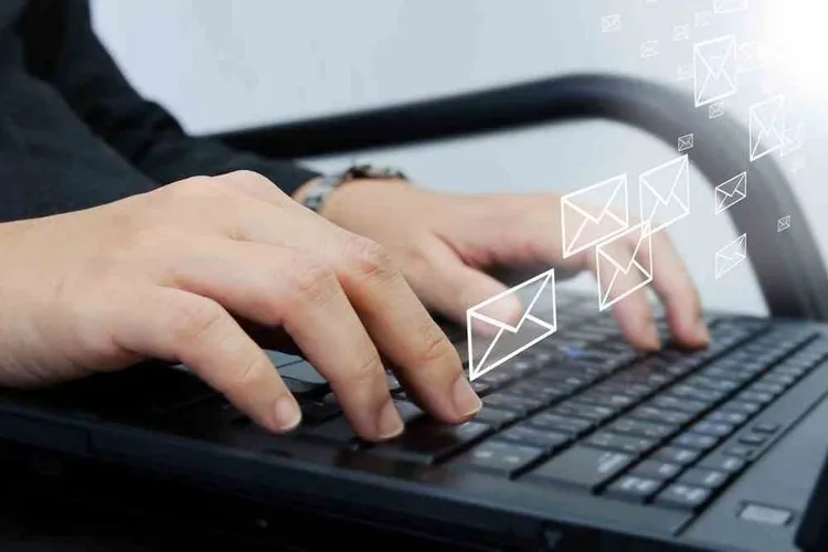 Mẹo gửi email cho nhiều người nhận trong Outlook nhanh chóng và hiệu quả