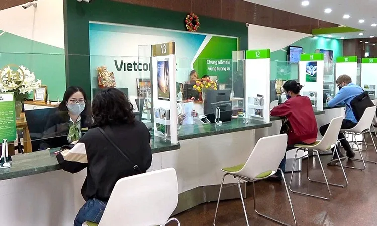 Mở khóa thẻ Vietcombank như thế nào? Bật mí 4 cách đơn giản, nhanh chóng nhất 2024