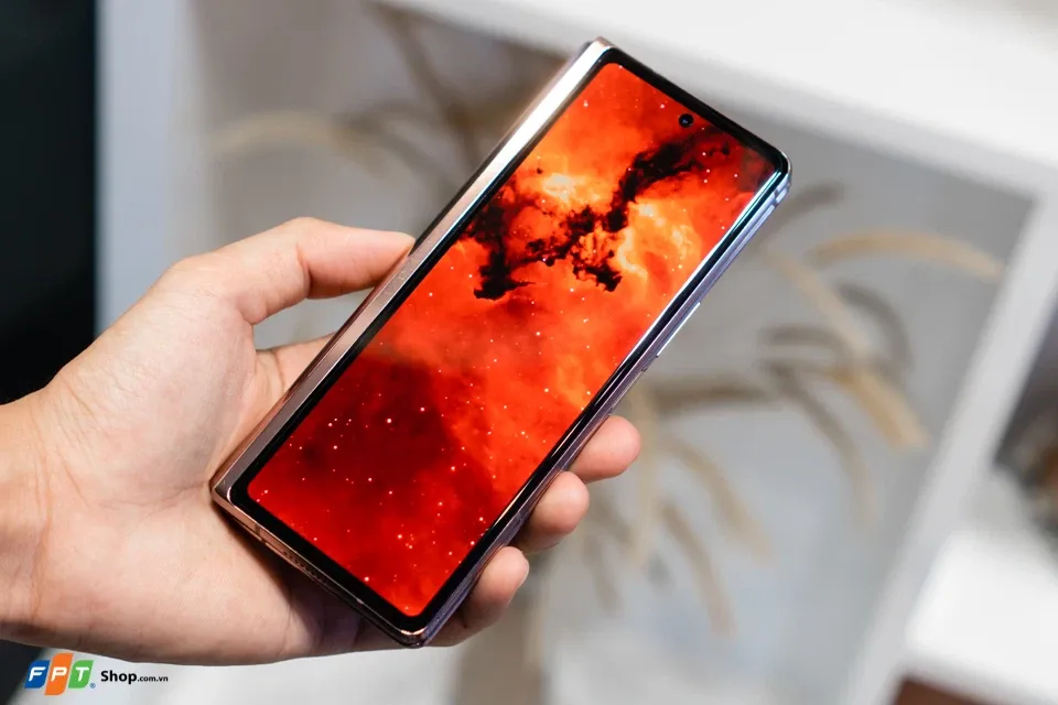 Mời tải bộ hình nền ‘độc’ Samsung Galaxy Z Fold2, có thể nhìn linh kiện bên trong