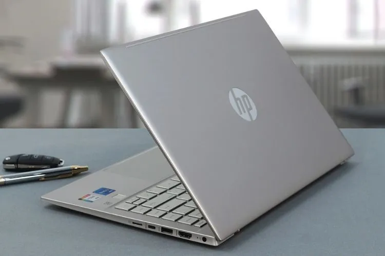 Thay vỏ laptop HP khi nào? Hướng dẫn cách thay vỏ laptop và lưu ý quan trọng